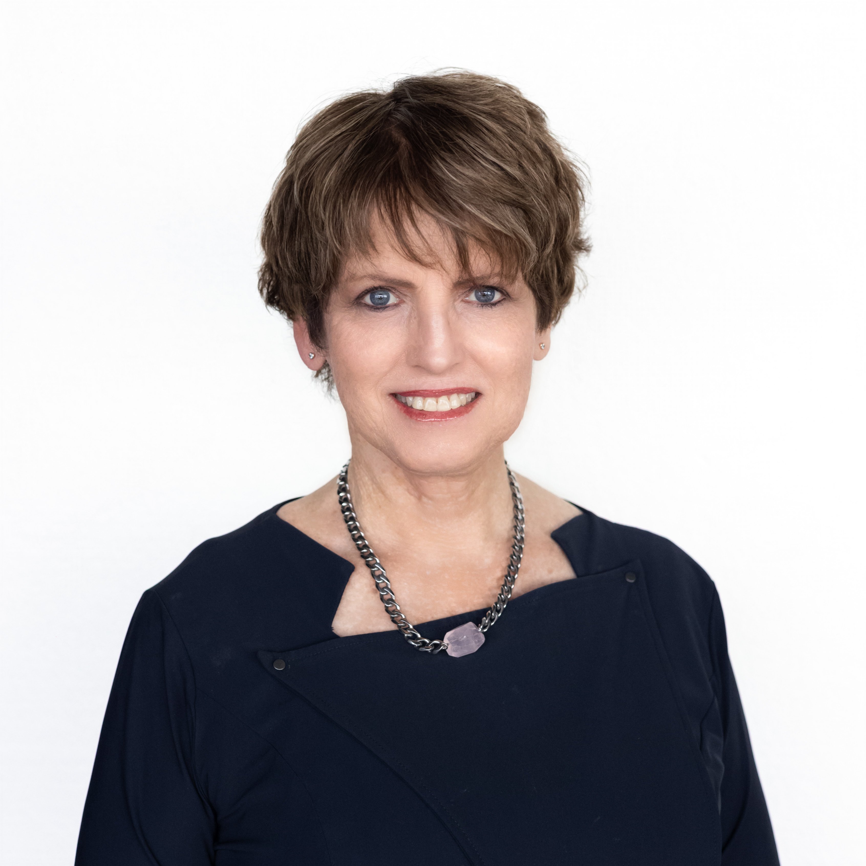 Dr Nicky Knight